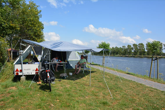 Kleinschalig kamperen in de natuur bij Camping De 4 Elementen in Friesland