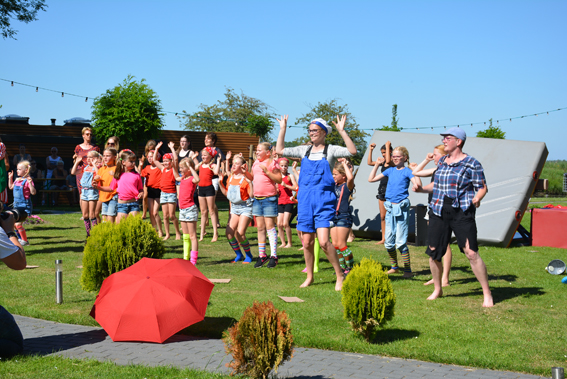 Festival Voorbij de Grens bij De 4 Elementen in Stroobos, Friesland