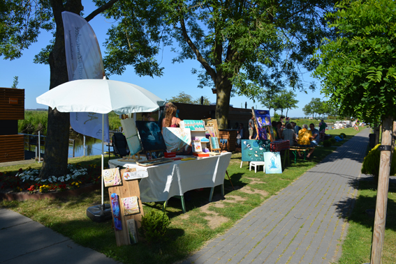 Festival Voorbij de Grens bij De 4 Elementen in Stroobos