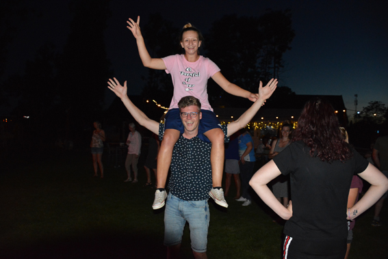 Festival Voorbij de Grens bij De 4 Elementen in Stroobos